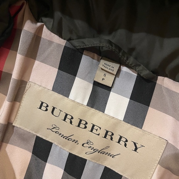 100% Authentic Burberry Down Jacket - Picture 7 of 7